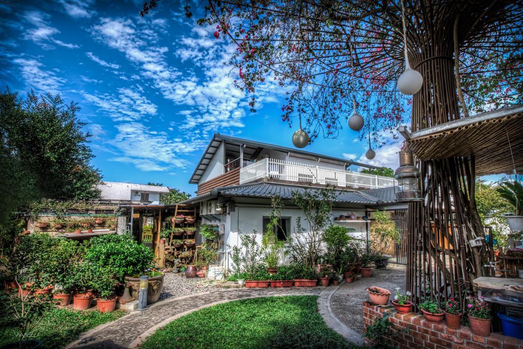 Hou Shan Ren Jia B&B Luye Bagian luar foto