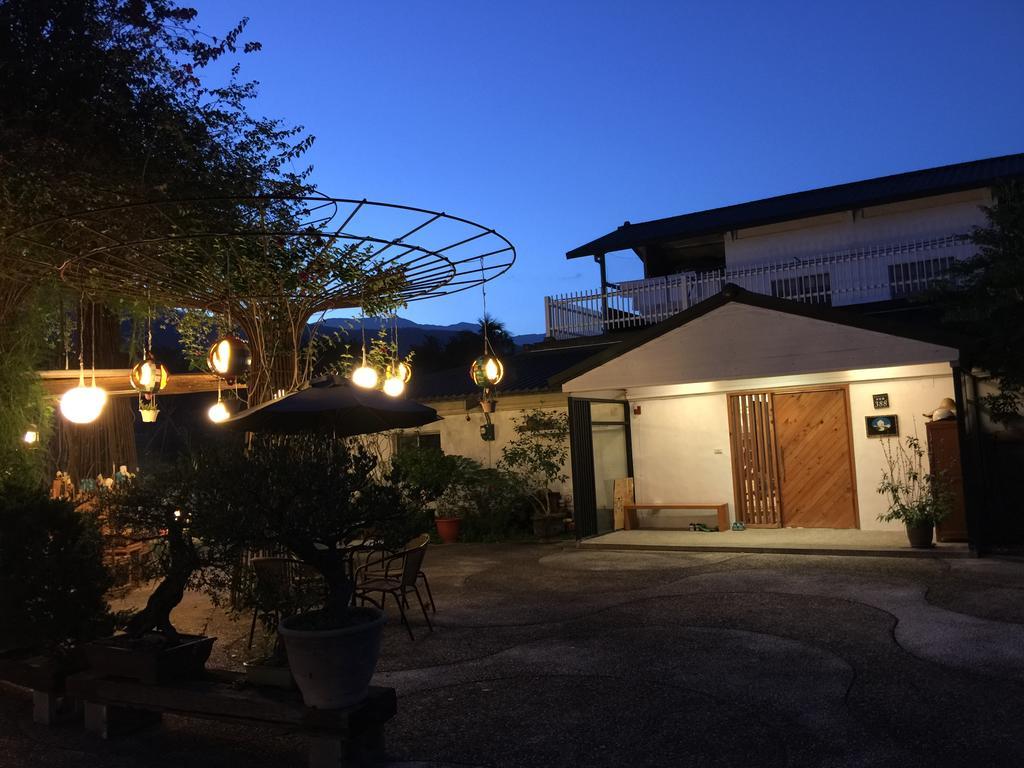 Hou Shan Ren Jia B&B Luye Bagian luar foto