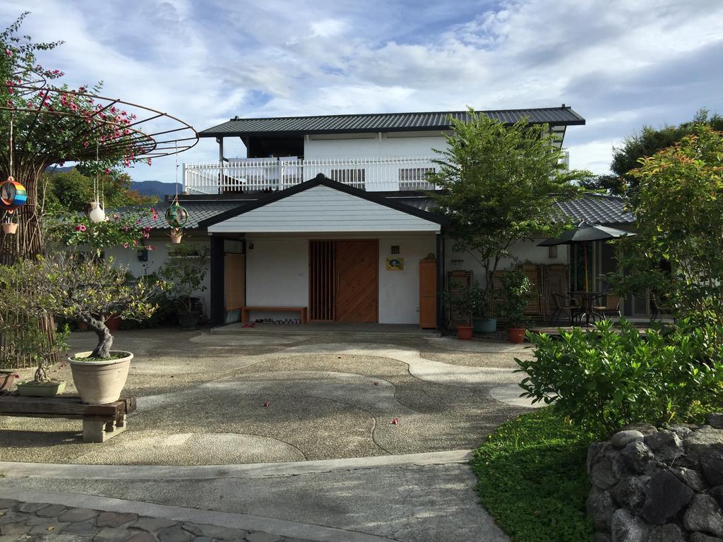 Hou Shan Ren Jia B&B Luye Bagian luar foto