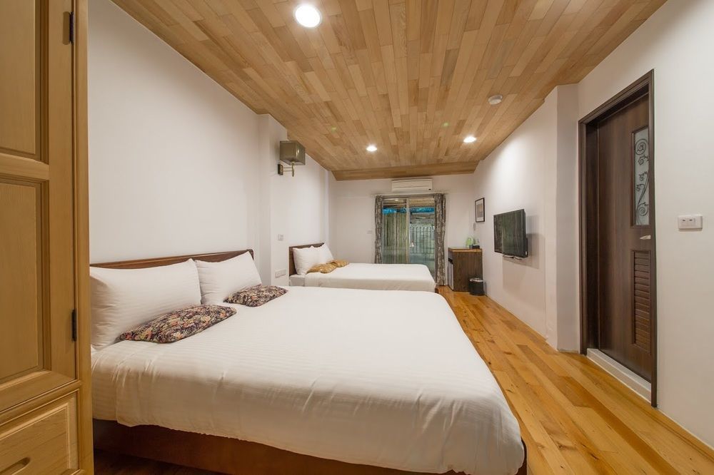 Hou Shan Ren Jia B&B Luye Bagian luar foto